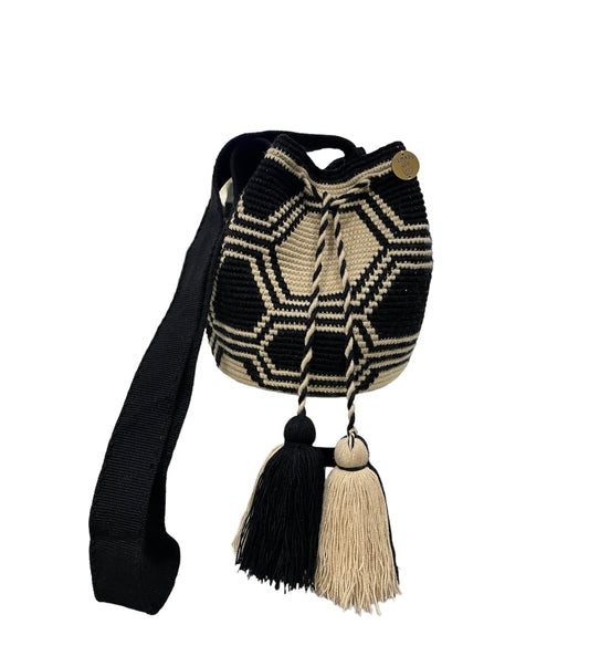 Araña Medium Wayuu Bag