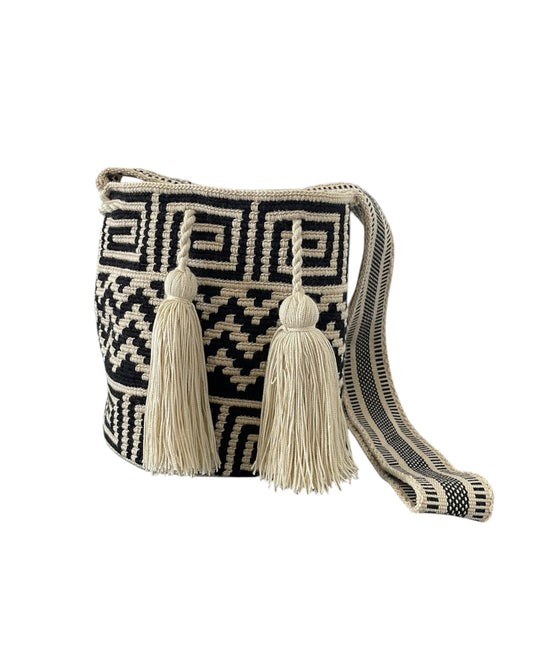 Amaranta Medium Wayuu Bag