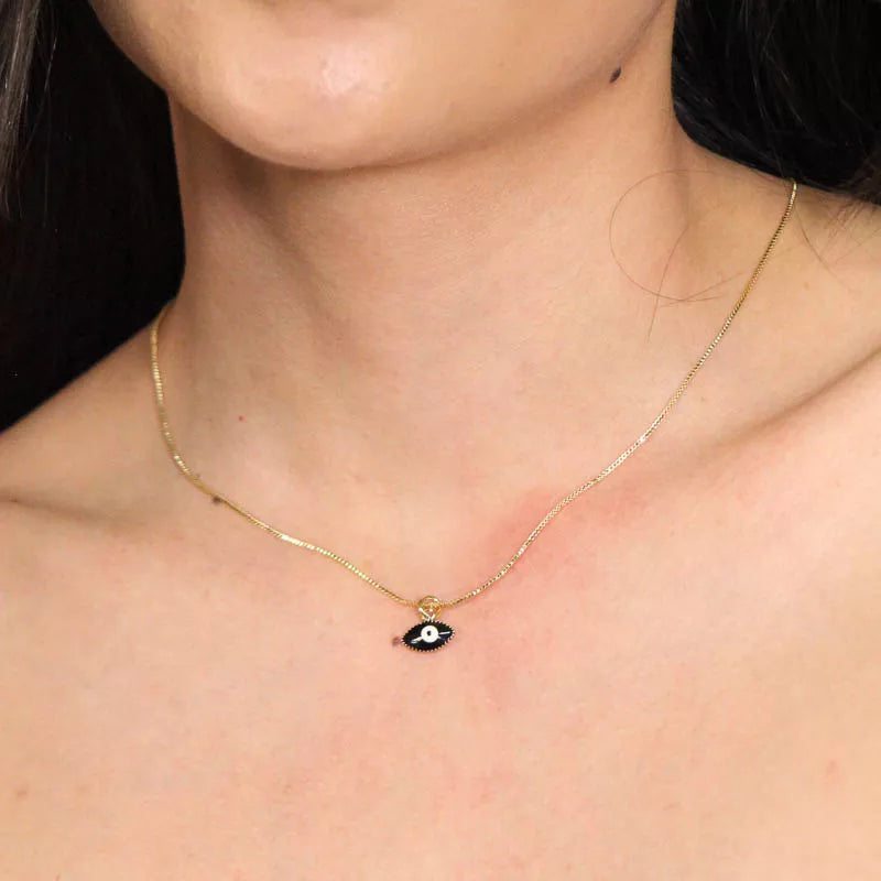 Black eye Necklace